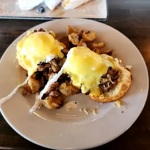 Carnitas Benedict