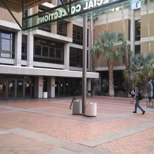 Main entrance to the main library