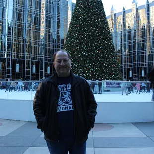 December 12, 2021 - Jeff Filby at the PPG Place Ice Rink
