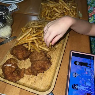 Kids Chicken Tenders