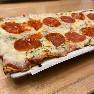  slice of pepperoni pizza