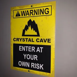 The crystal cave escape room