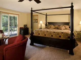 Canyon Road Inn Bed and Breakfast