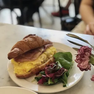 croissant sandwich