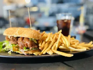 Crooked Gaff Kitchen & Oyster Bar