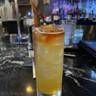 Apple Shares mix drink