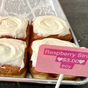 food, cupcakes