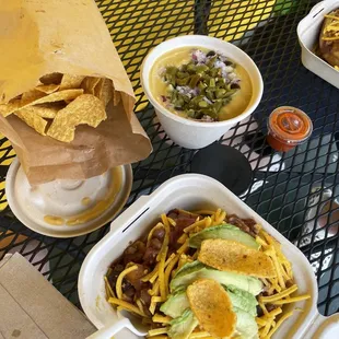 Freeto Pie, Chili Dawg, chips w/ frijoles con queso