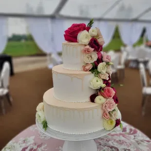 a three tiered wedding cake