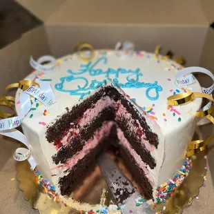 Raspberry mousse cake