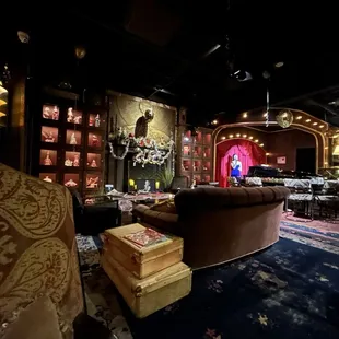 sushi and sashimi, interior