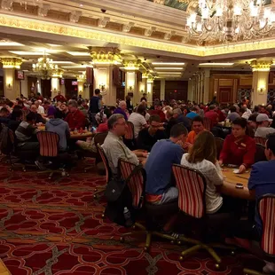 Poker room---free drinks