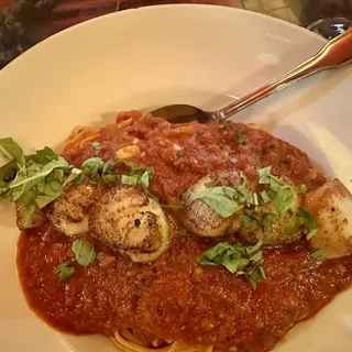 Scallops Arrabbiata