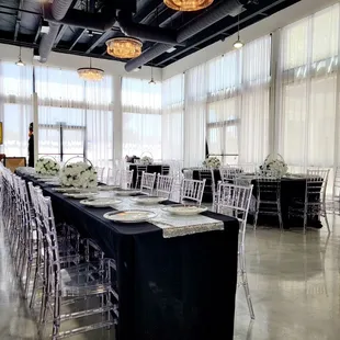 Mixture of round and rectangle dining tables