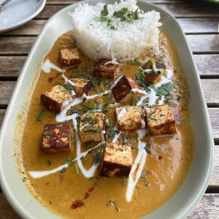 Paneer Tikka Masala Basmati Rice (GF, VEGETARIAN) contains Cashews
