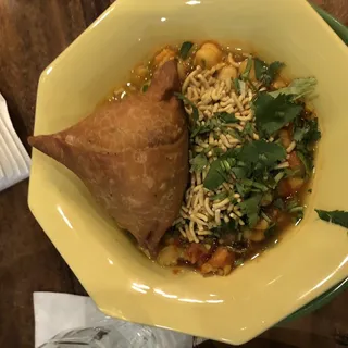 Samosa Chaat (VEGAN)