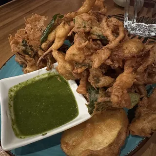 Mixed Veggie Pakodas (VEGAN, GF)