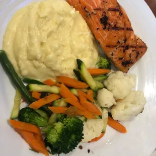 food, fish, seafood, grilled fish, grilled seafood