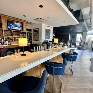 Inside (bar)