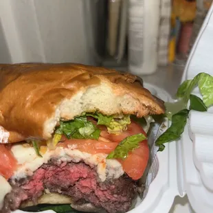 GENUINE CHEESEBURGER