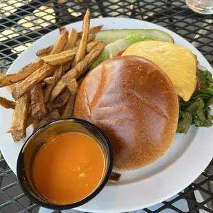 The Villa Pub & Grill