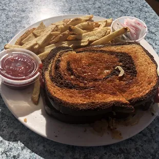 Reuben sandwich