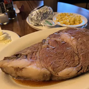 Dah  slab... corn not carrots and mixed vegetables waitress told me , nice baked potato