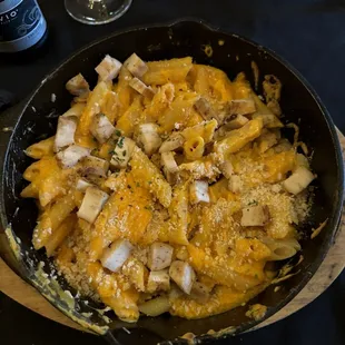 Buffalo Mac n' cheese with chicken