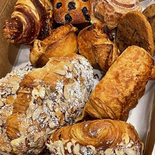 food, chicken wings and fried chicken