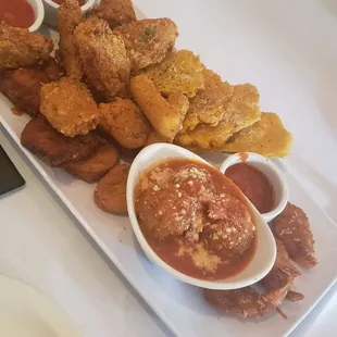 House Platter (Mixed appetizer)