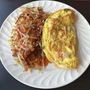Western Omelet and hash browns.