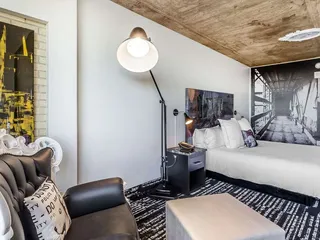 Lorenzo Hotel Dallas, Tapestry Collection by Hilton