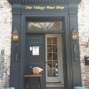 Front of the store. Taken Sept 2013.