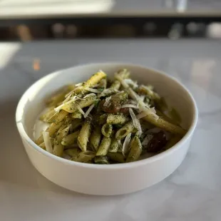 Penne Pesto pasta bowl