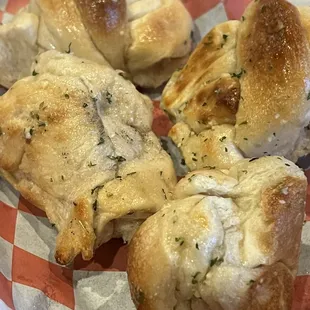 Great Hot Garlic Knots