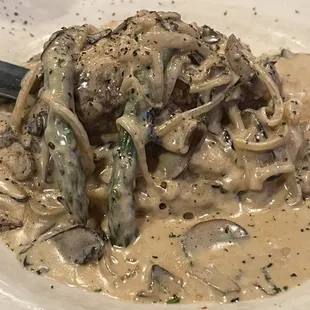 Sirloin Gorgonzola, garlic mashed, onions, and asparagus