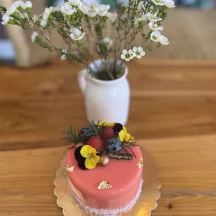 Super cute Mini birthday cake !