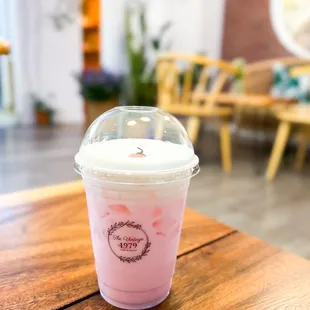 Sakura Latte! | www.moniquedao.com