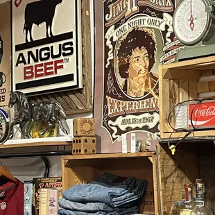 Men&apos;s Clothes
