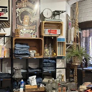 Men&apos;s Clothes