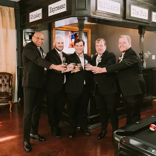 Groom's room Pub The Vintage Rose Weddings