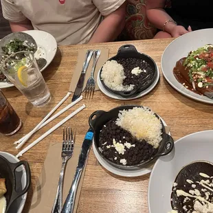 Amazing tacos, and a so good mole!