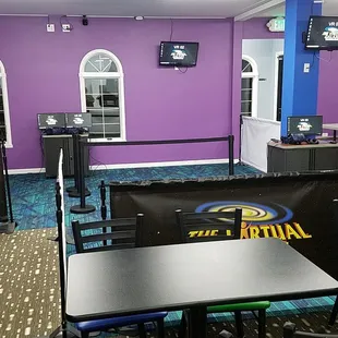 Offering an open concept that no other Indianapolis VR arcades offer.  Now you can watch the fun from every seat in the house!