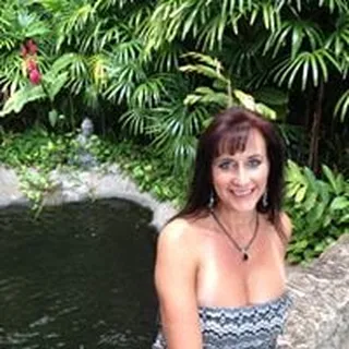 Wendy R.