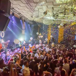 Clock strikes midnight at The Vogue!