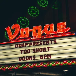 The iconic Vogue sign!