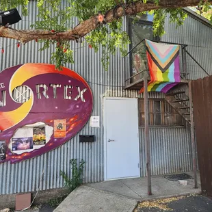 the entrance to the restaurant