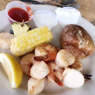 Shrimp and scallop meal