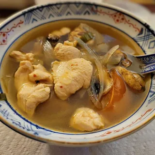 Tom Yum Gai