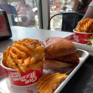 Hot Chicken Sandwich (Brioche Bun)